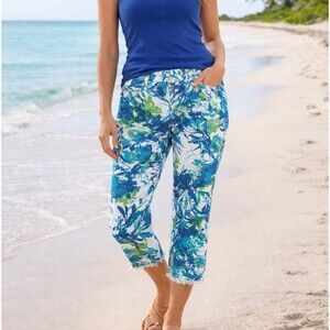 Chico’s Perfect Stretch 2.5 XL Blue Green Abstract Floral Girlfriend Slim Capri